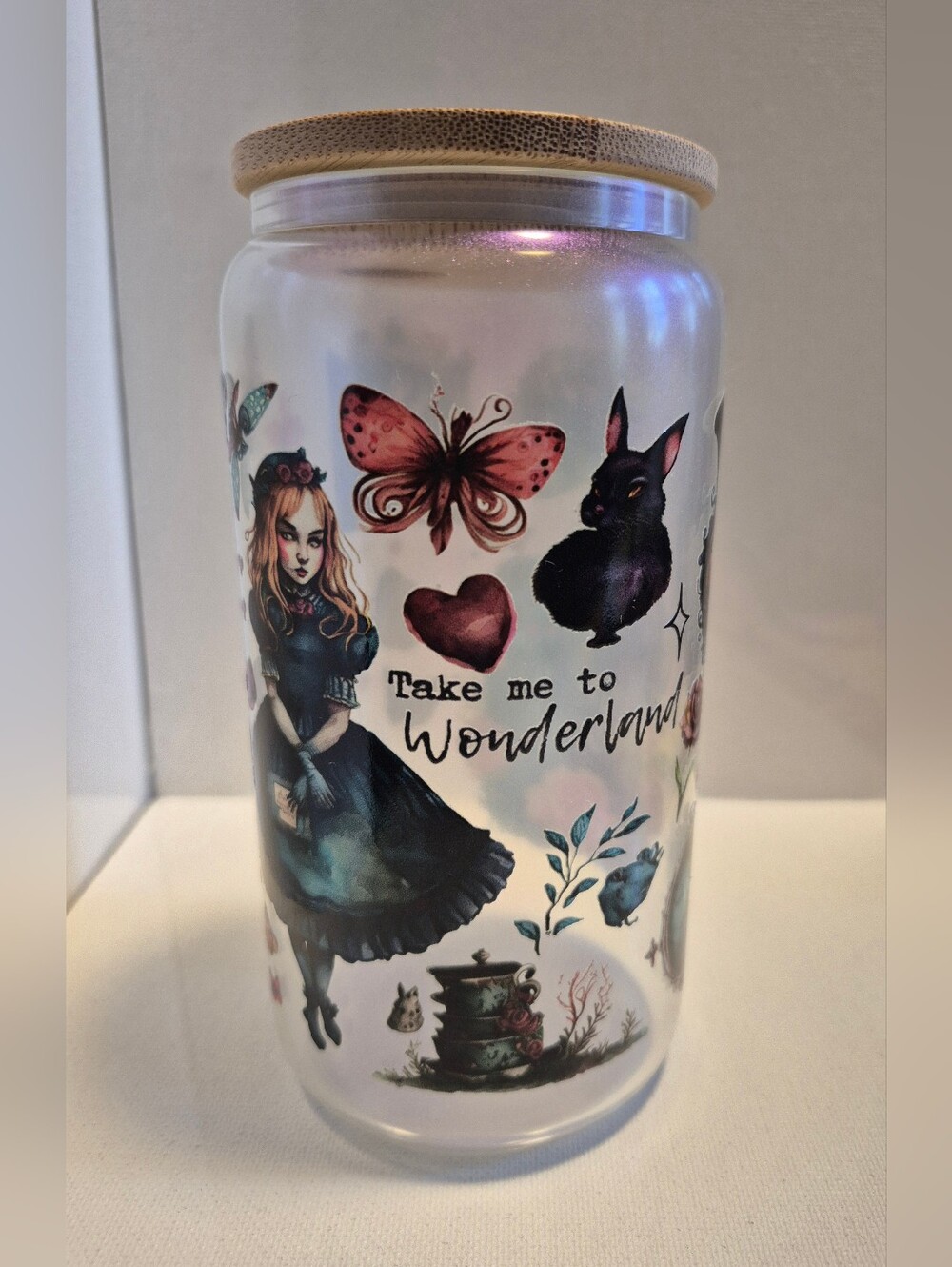Take Me to Wonderland Dark Alice Iridescent Green Glass Tumbler Drink Lid Straw